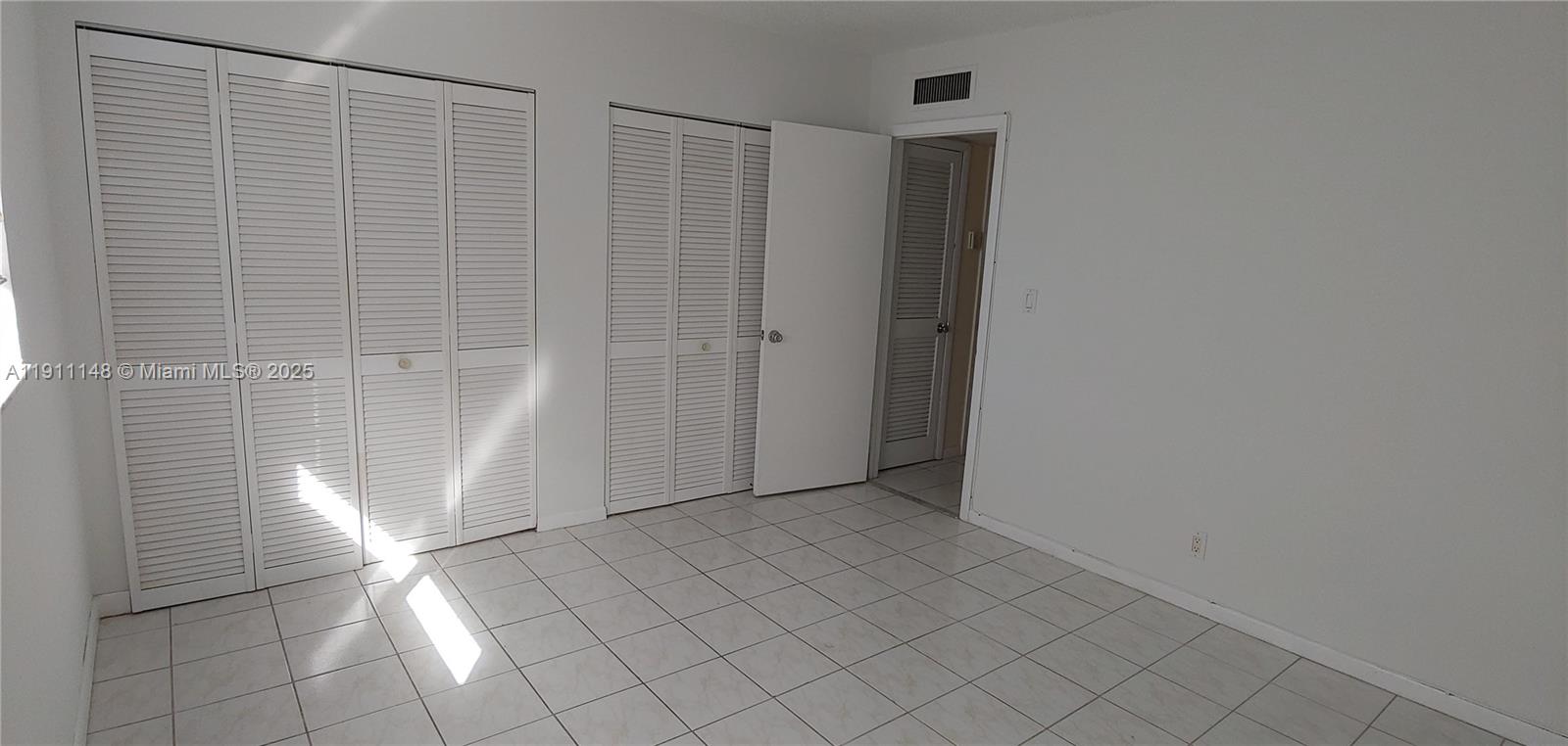 CORAL POINT CONDOMINIUM - Residential Lease