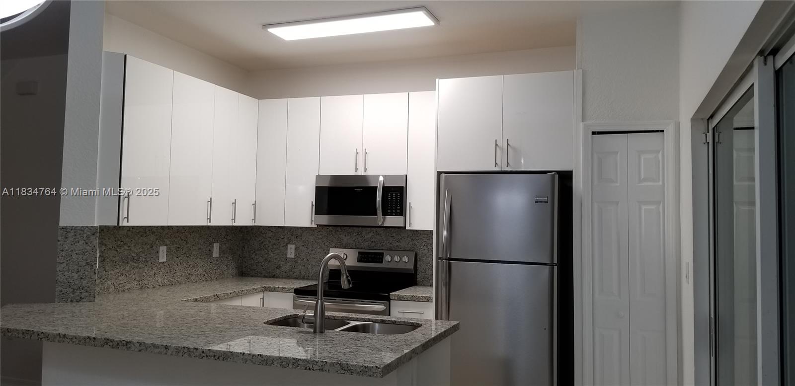 8432 NW 107 ct 2-35