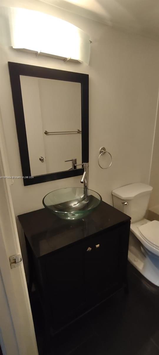 MADISON DOWNTOWN CONDO - Residential Lease