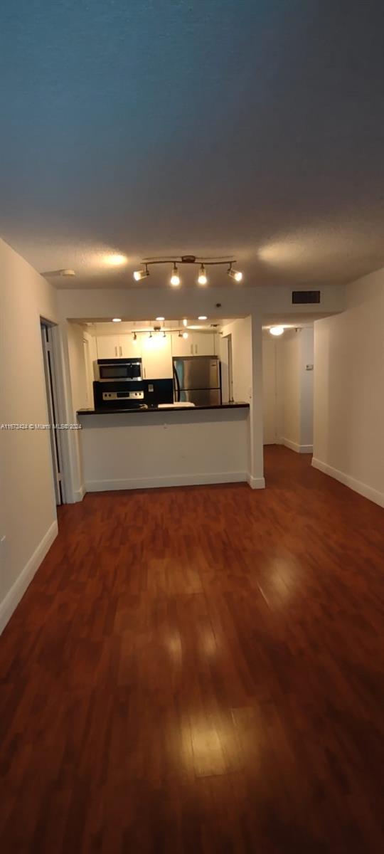 MADISON DOWNTOWN CONDO - Residential Lease