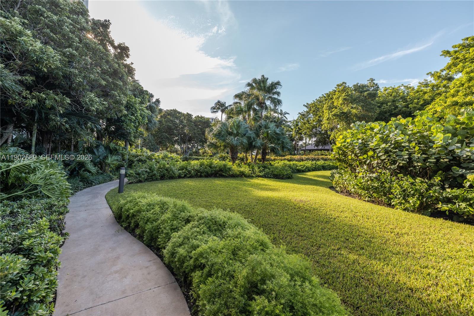 THE TOWERS OF QUAYSIDE CO - Residential