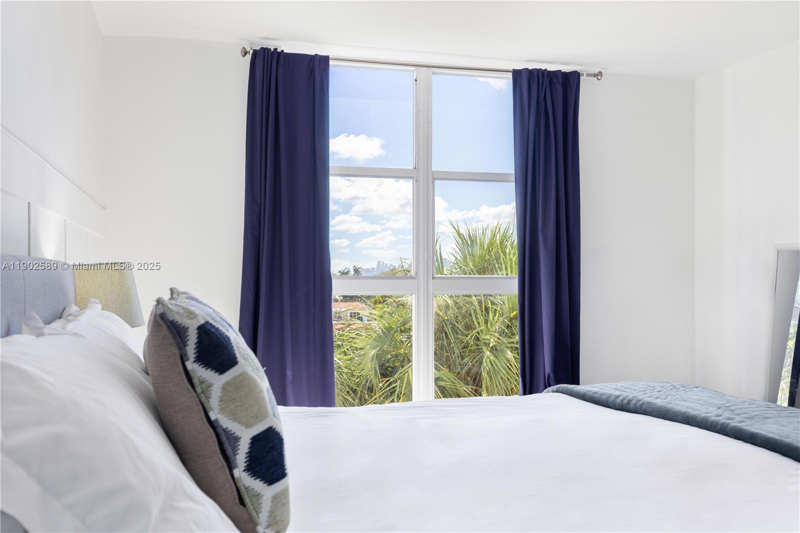 THE TOWERS OF QUAYSIDE CO - Residential