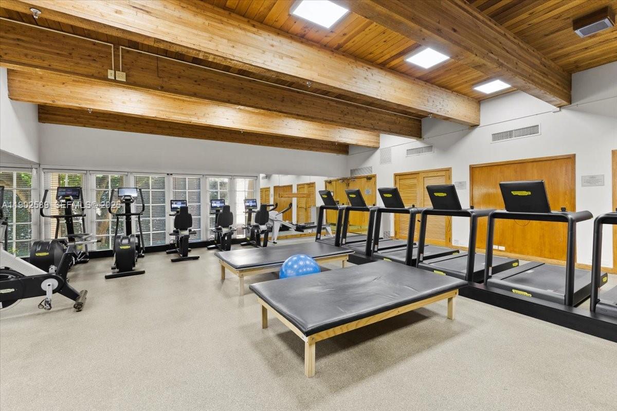 THE TOWERS OF QUAYSIDE CO - Residential