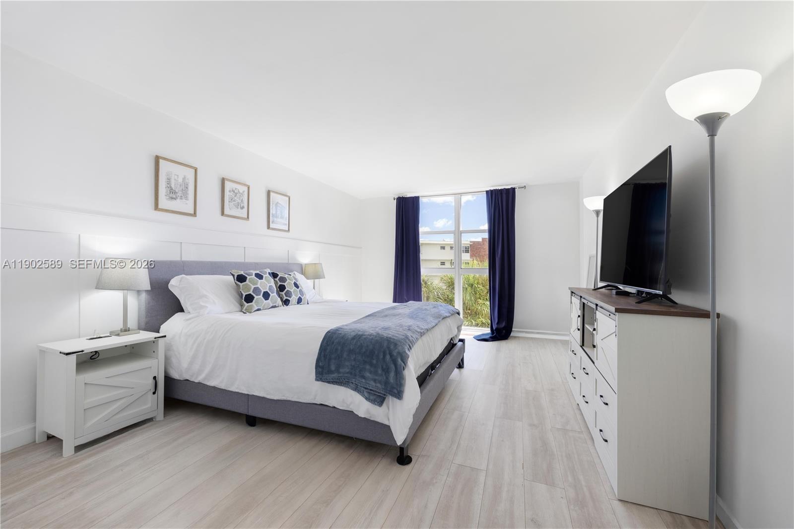 THE TOWERS OF QUAYSIDE CO - Residential