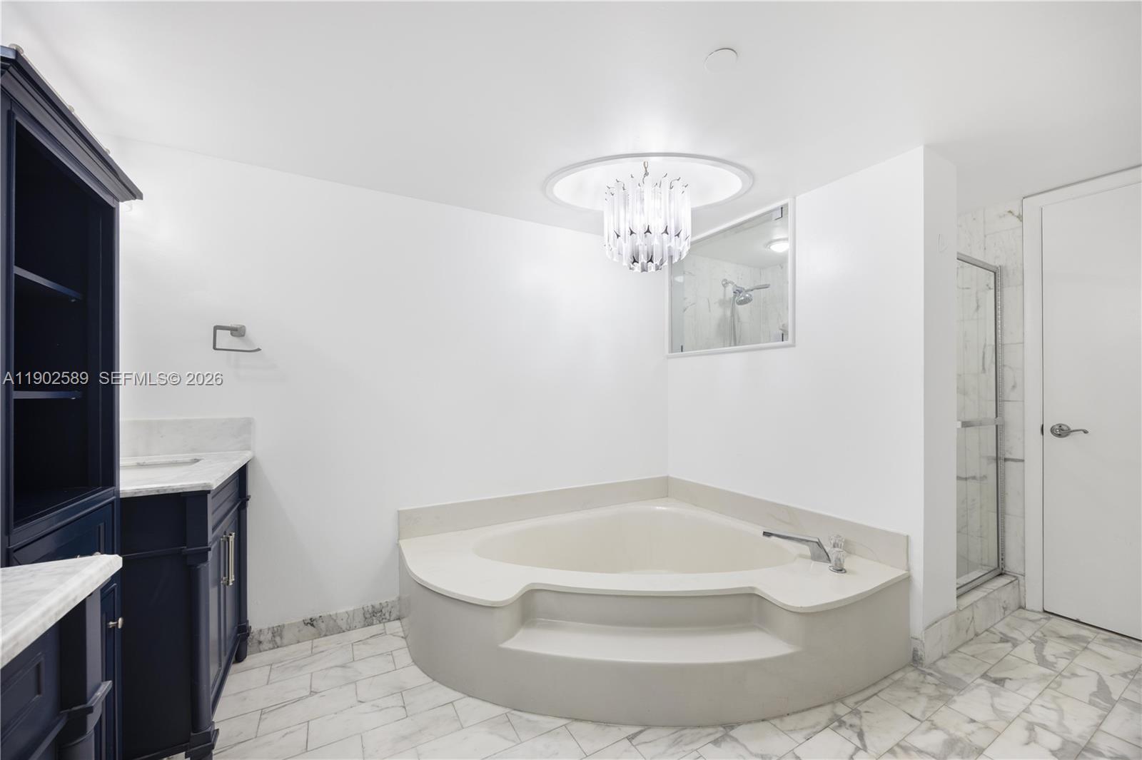 THE TOWERS OF QUAYSIDE CO - Residential