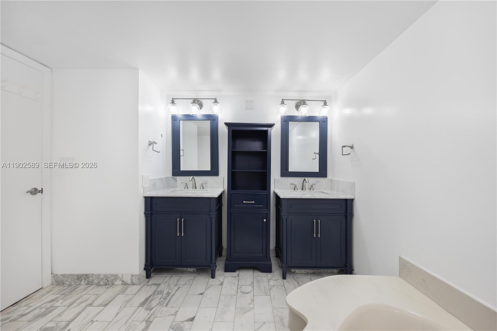 THE TOWERS OF QUAYSIDE CO - Residential