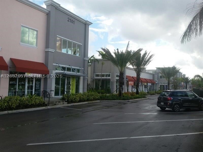 2201 SW 101st Ave 4-209
