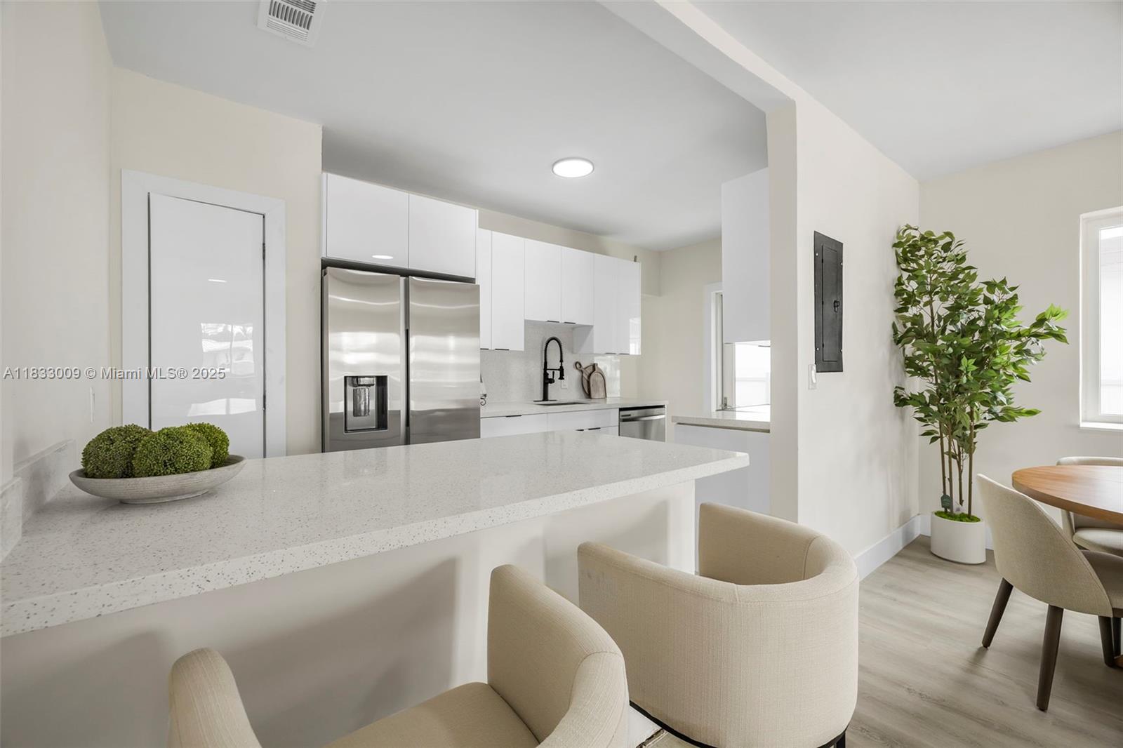 HIGHVIEW - Residential