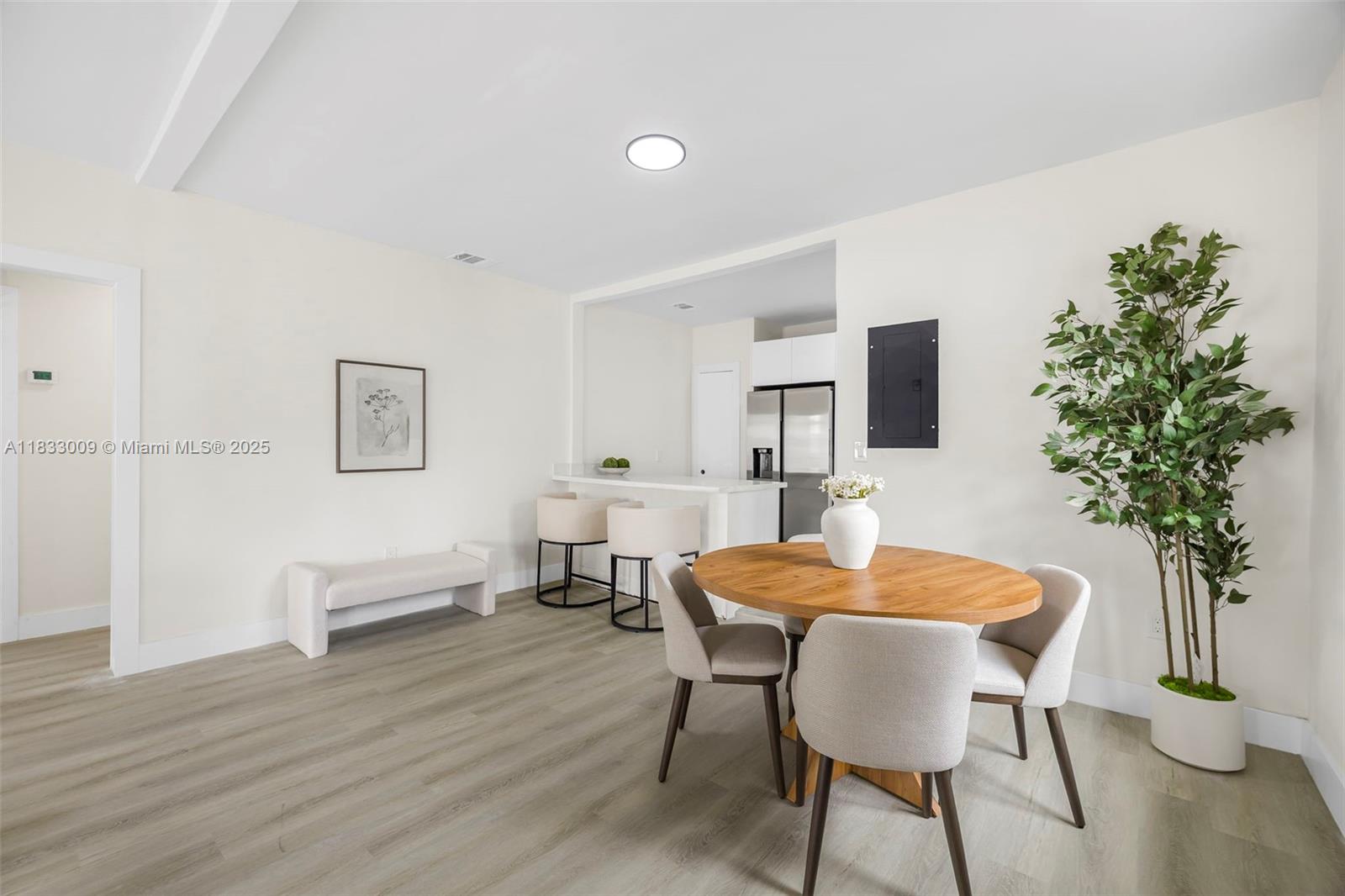 HIGHVIEW - Residential