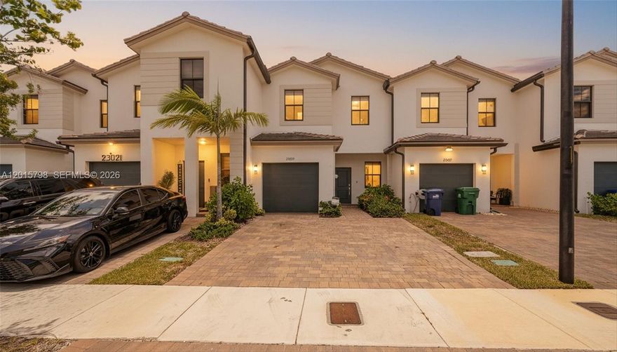 Townhouse in Siena Reserves by Lennar! This stunning 3-bedroom, 2.5-bath home is move-in ready and boasts modern finishes throughout. Enjoy the convenience of being located near shopping plazas, The Falls Mall, a variety of restaurants, urgent care facilities, and more. This beautifully designed home includes washer/dryer and blinds for added comfort. Easy to show! Don’t miss the opportunity to make this your new home!