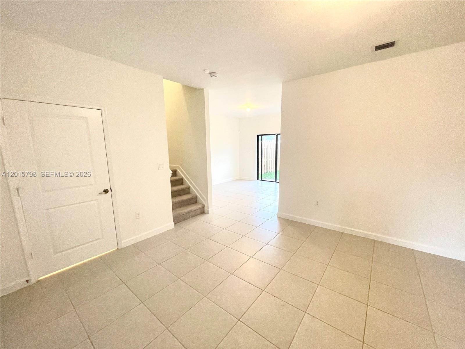 KENDALL ASSEMBLAGE NORTH - Residential