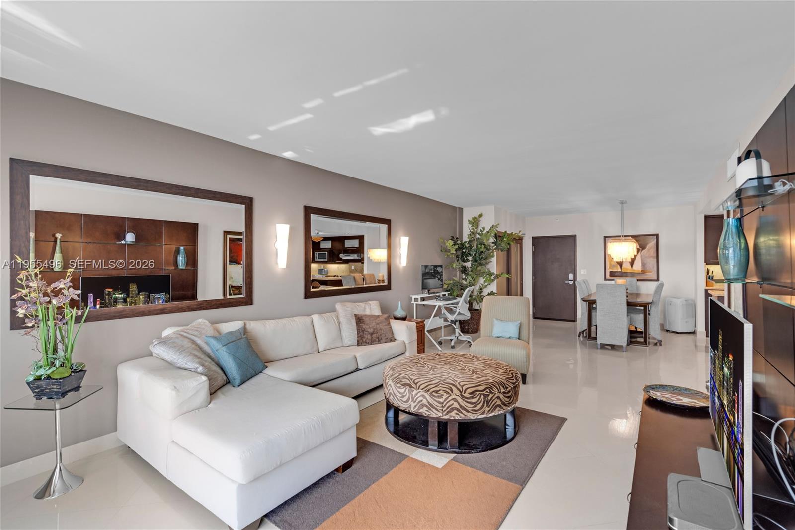RONEY PALACE CONDO - Residential