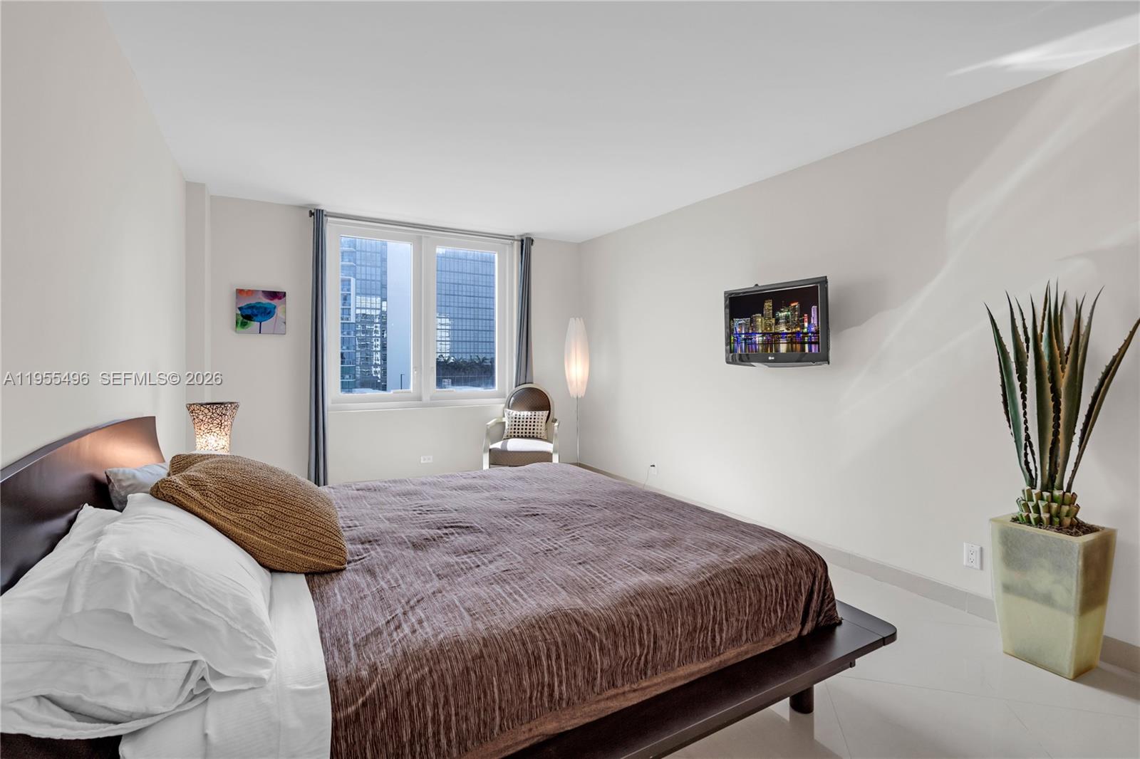 RONEY PALACE CONDO - Residential