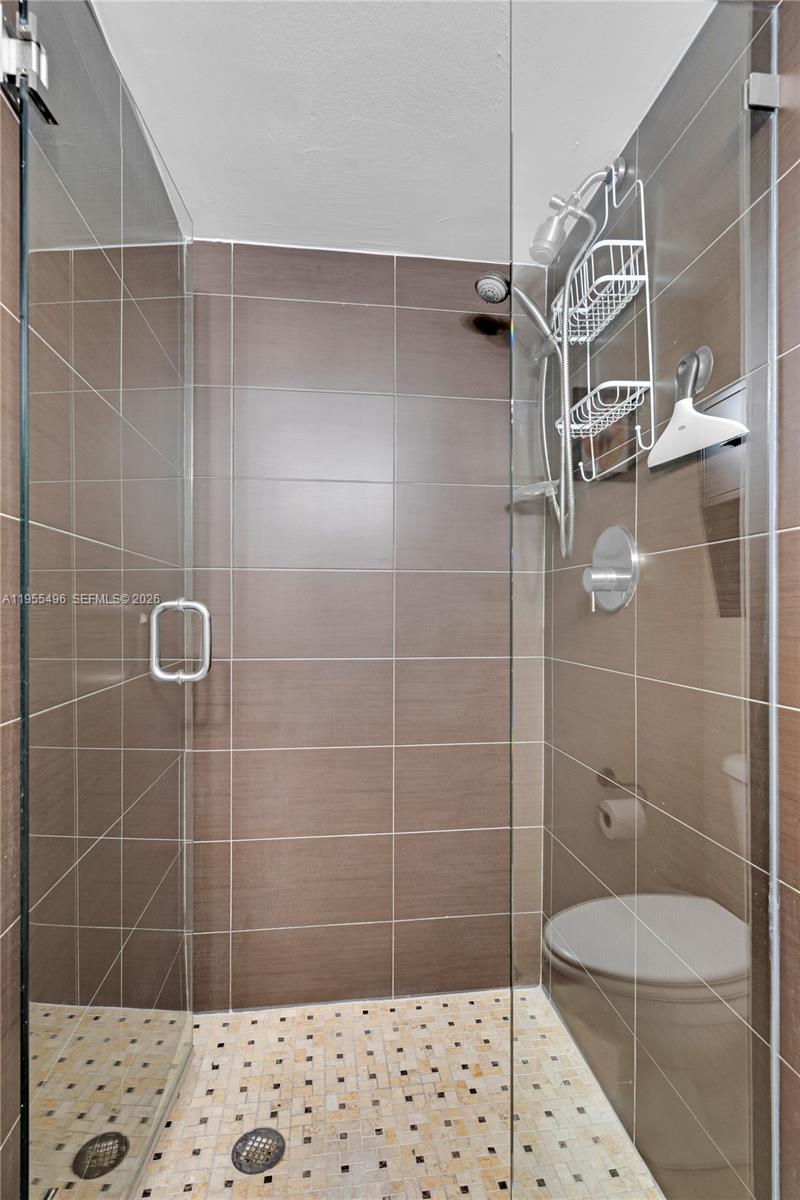 RONEY PALACE CONDO - Residential