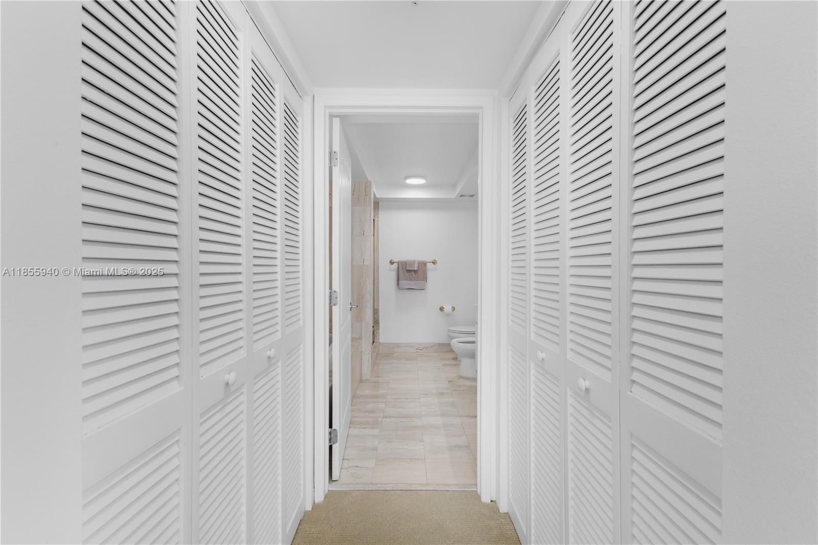 SUNSET HARBOUR SOUTH COND - Residential