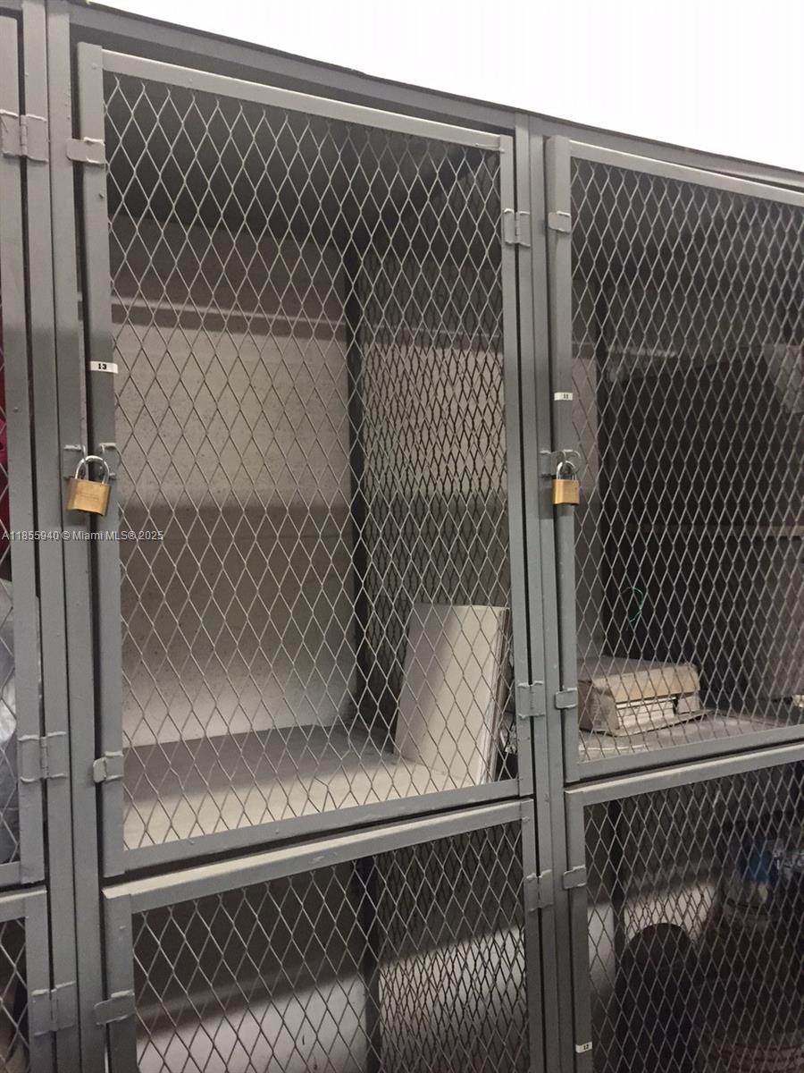 SUNSET HARBOUR SOUTH COND - Residential