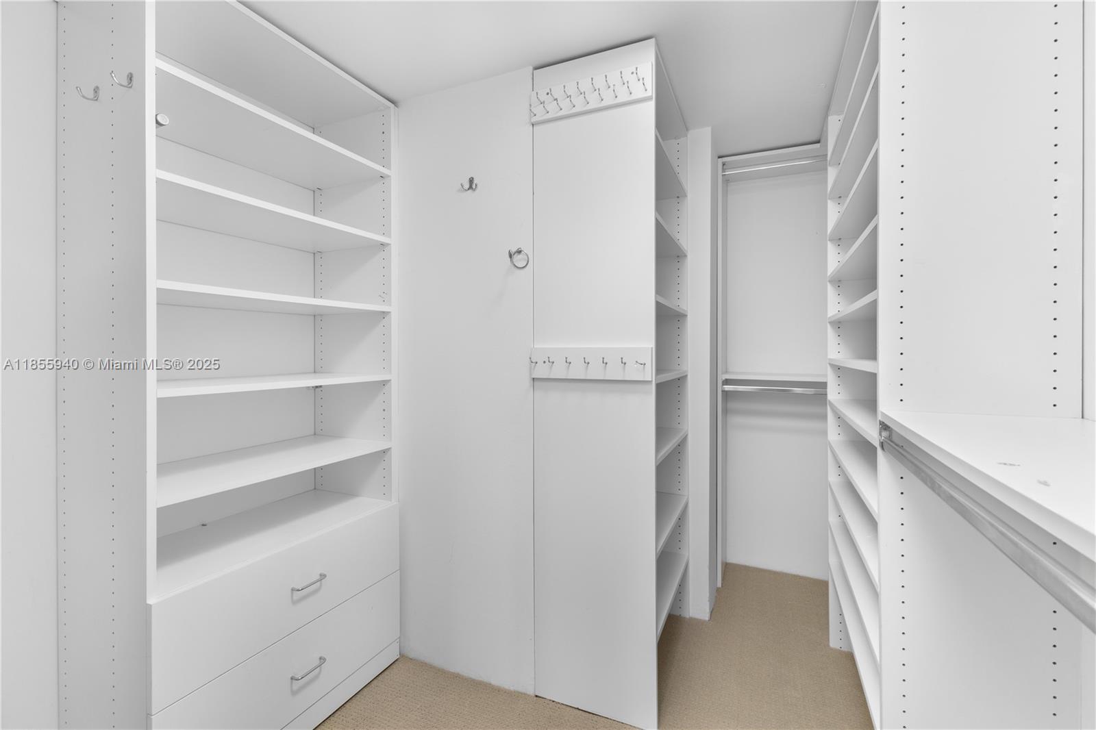 SUNSET HARBOUR SOUTH COND - Residential