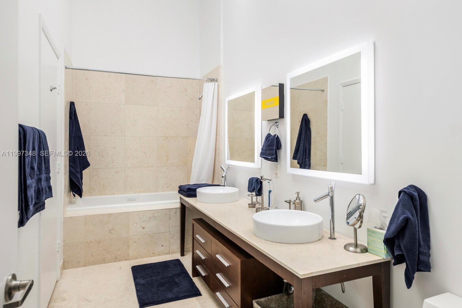 ICONBRICKELL CONDO NO 1 - Residential Lease