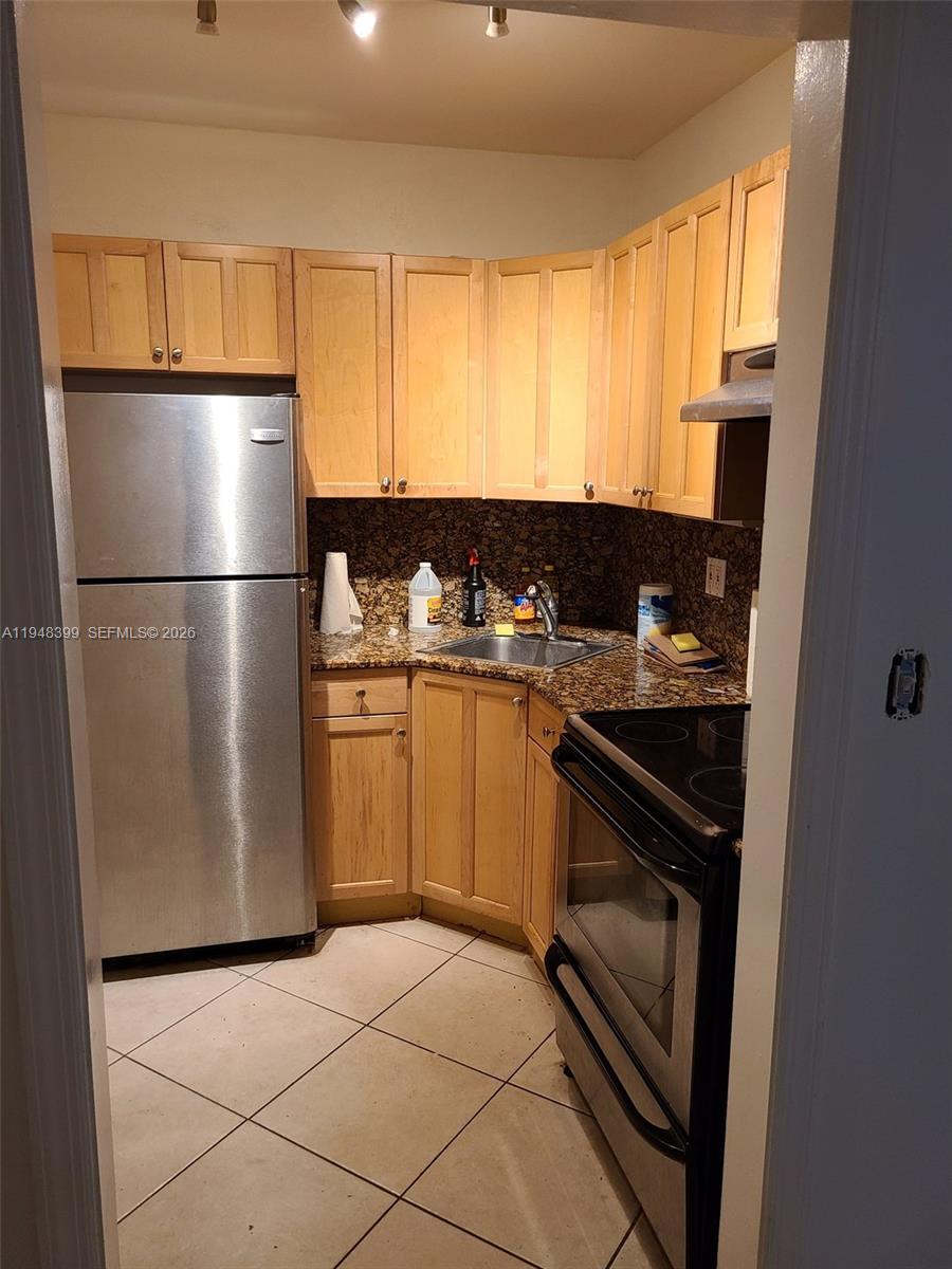 VILLAGE AT HARBOR BEACH C - Residential Lease