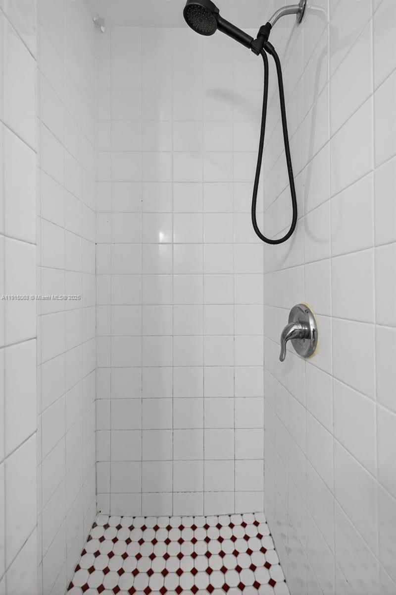 GLENWOOD SUBDIVISION - Residential Lease