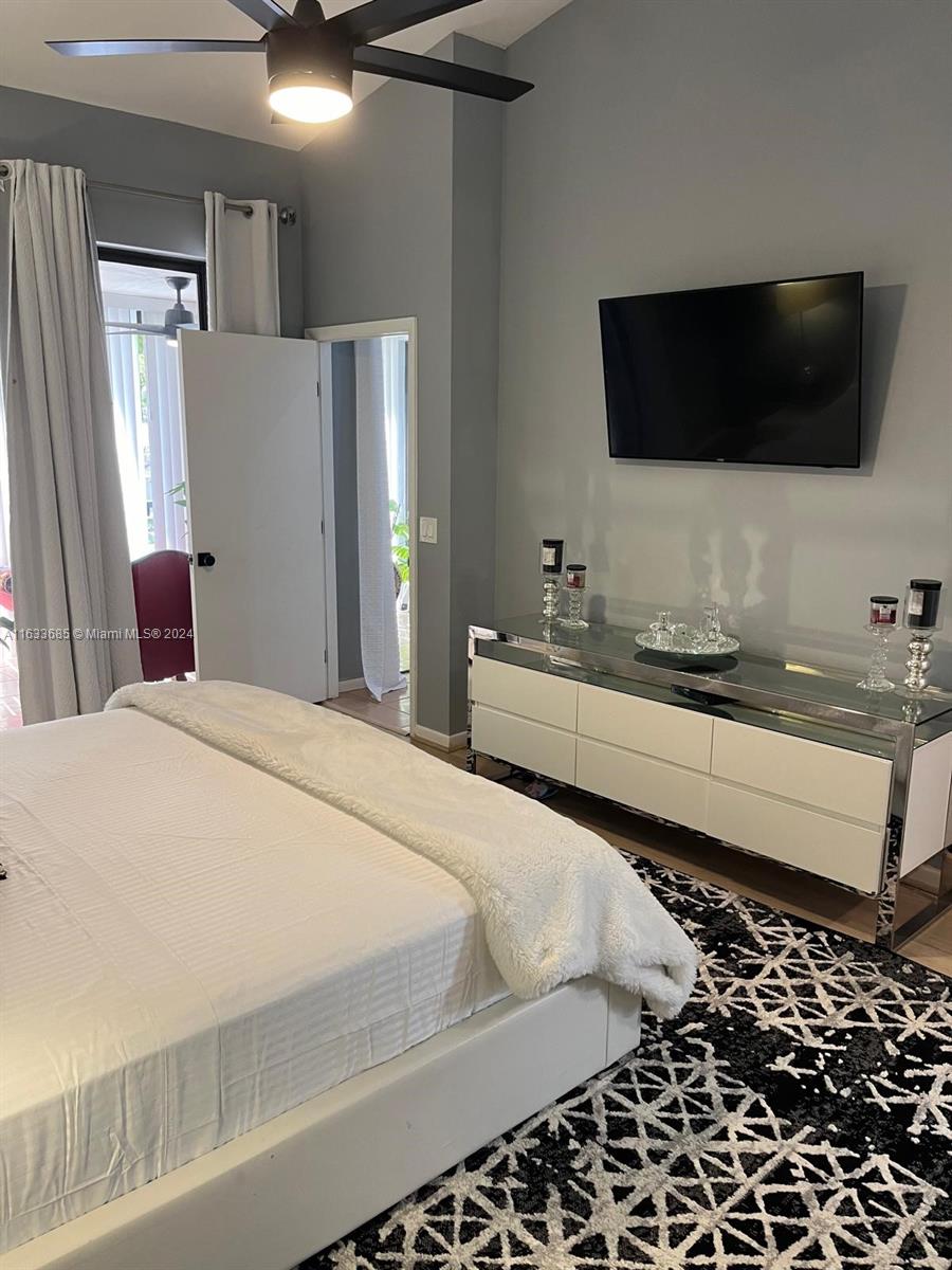BELLAVISTA VILLAGE CONDO - Residential