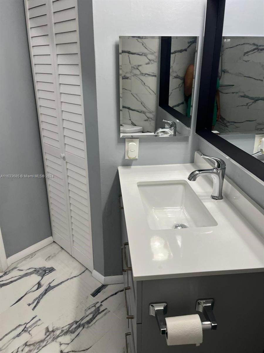 BELLAVISTA VILLAGE CONDO - Residential
