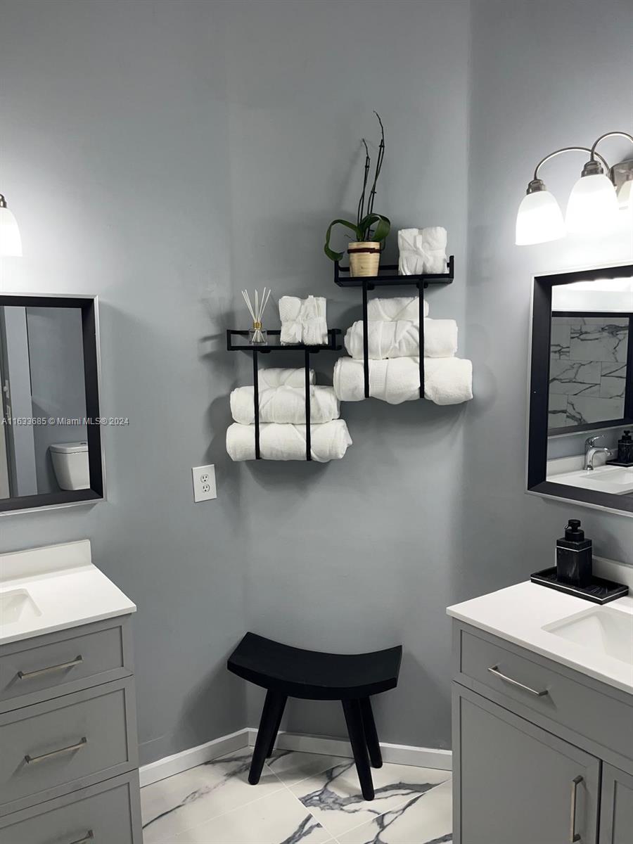 BELLAVISTA VILLAGE CONDO - Residential