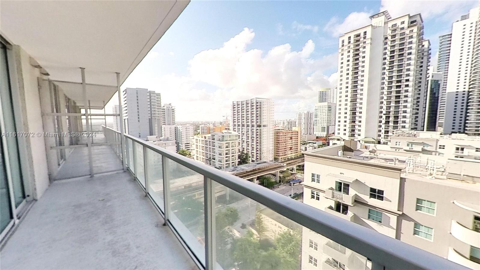 THE AXIS ON BRICKELL II C - Residential Lease