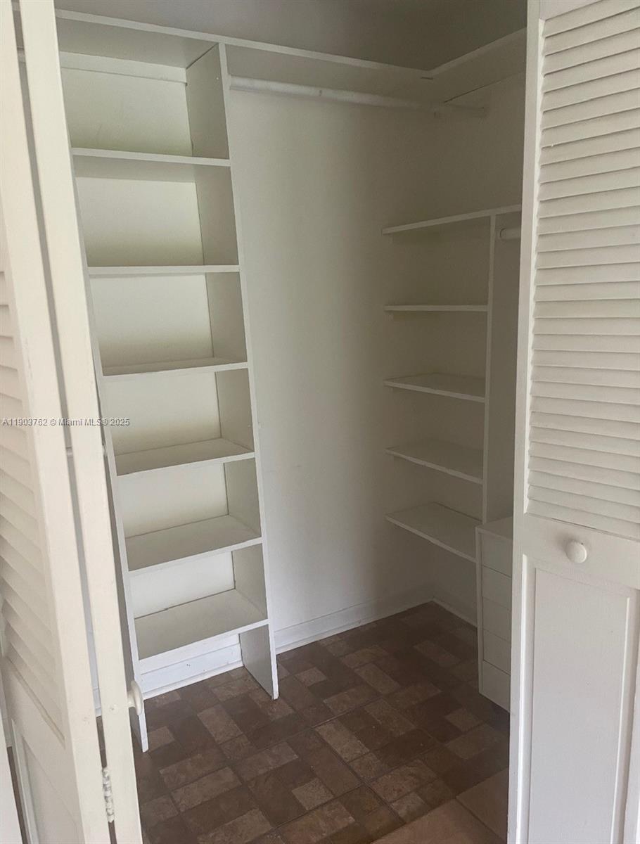 2ND ADDN TO CALUSA CLUB E - Residential