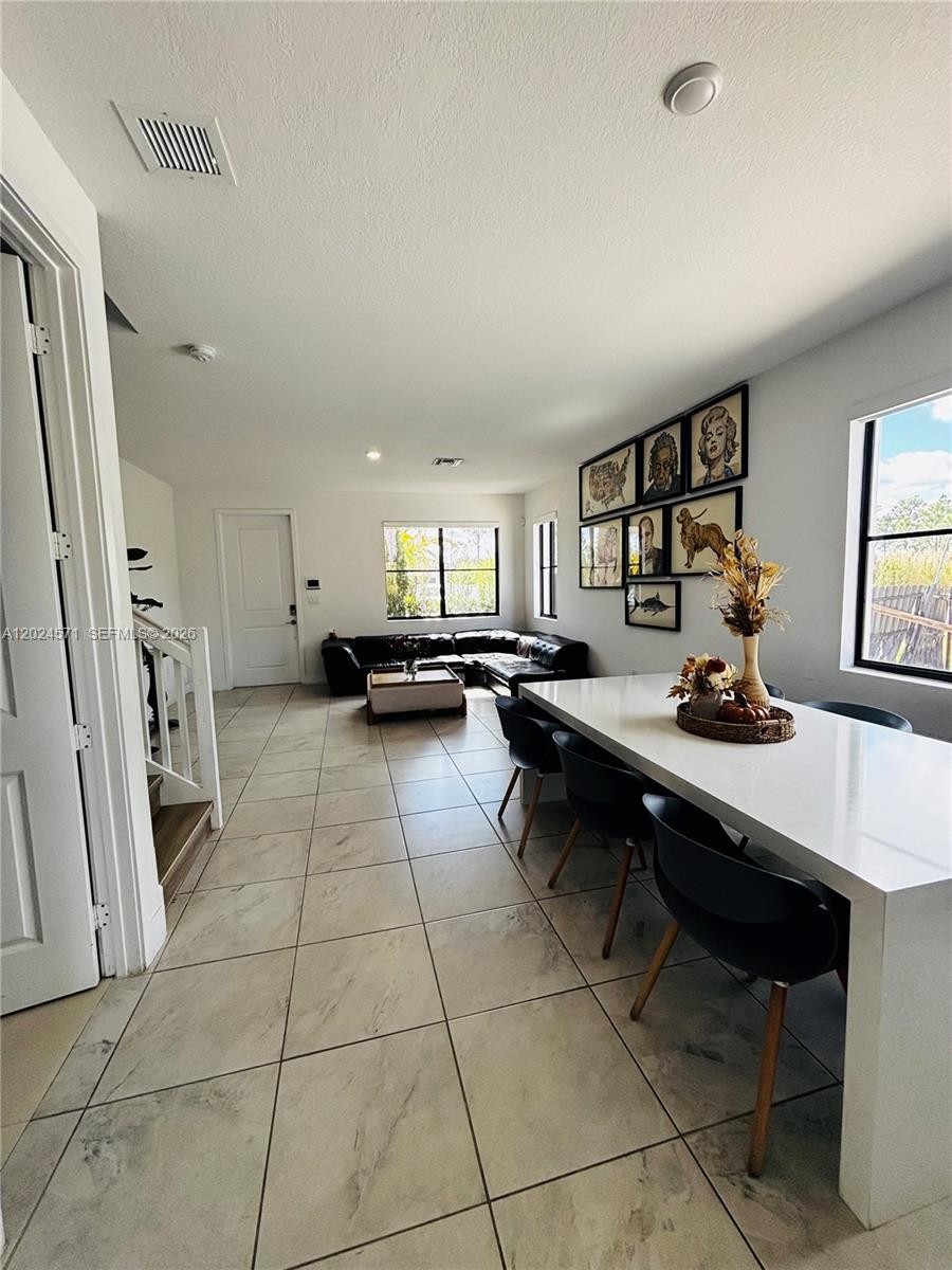 GOULDS ESTATES SEC 1 - Residential Lease