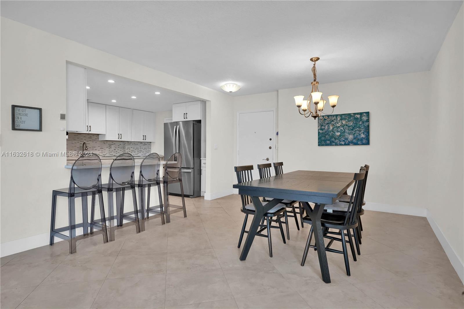 WELLINGTON TOWERS CONDO - Residential