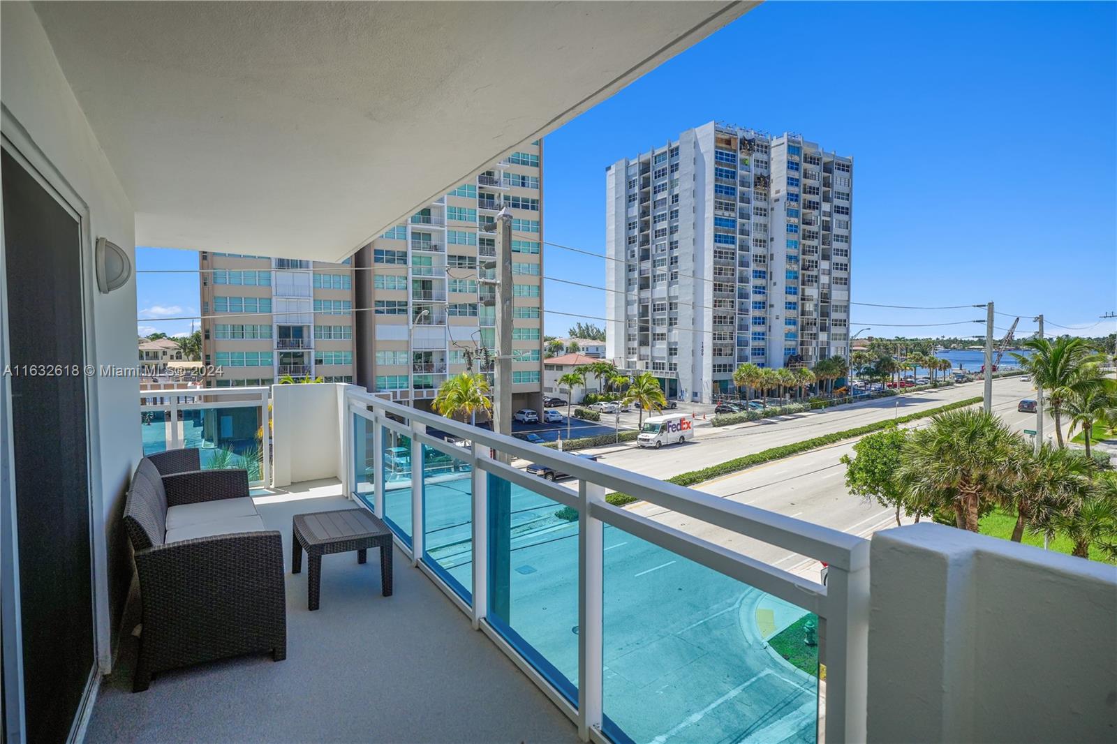 WELLINGTON TOWERS CONDO - Residential