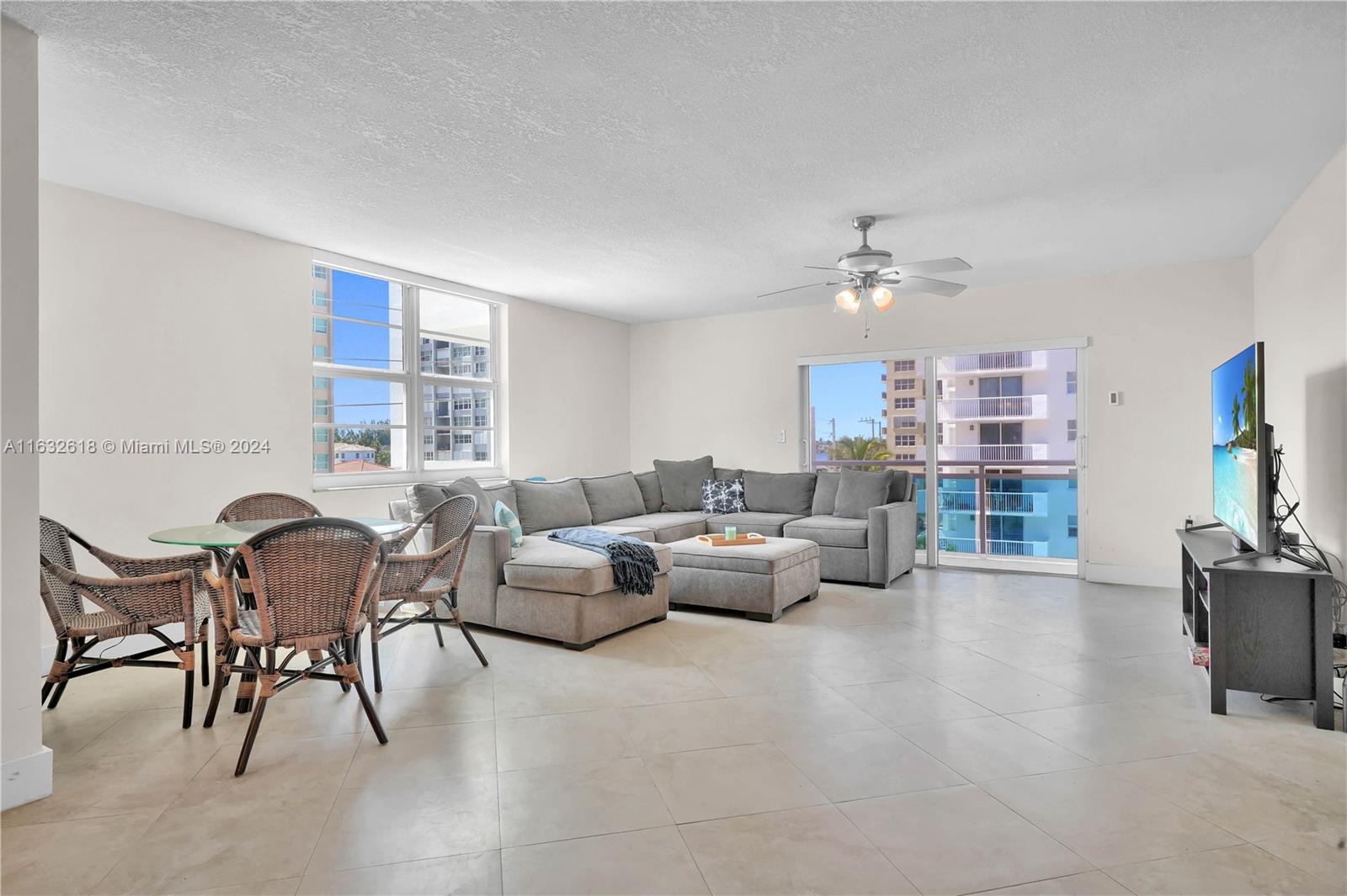 WELLINGTON TOWERS CONDO - Residential