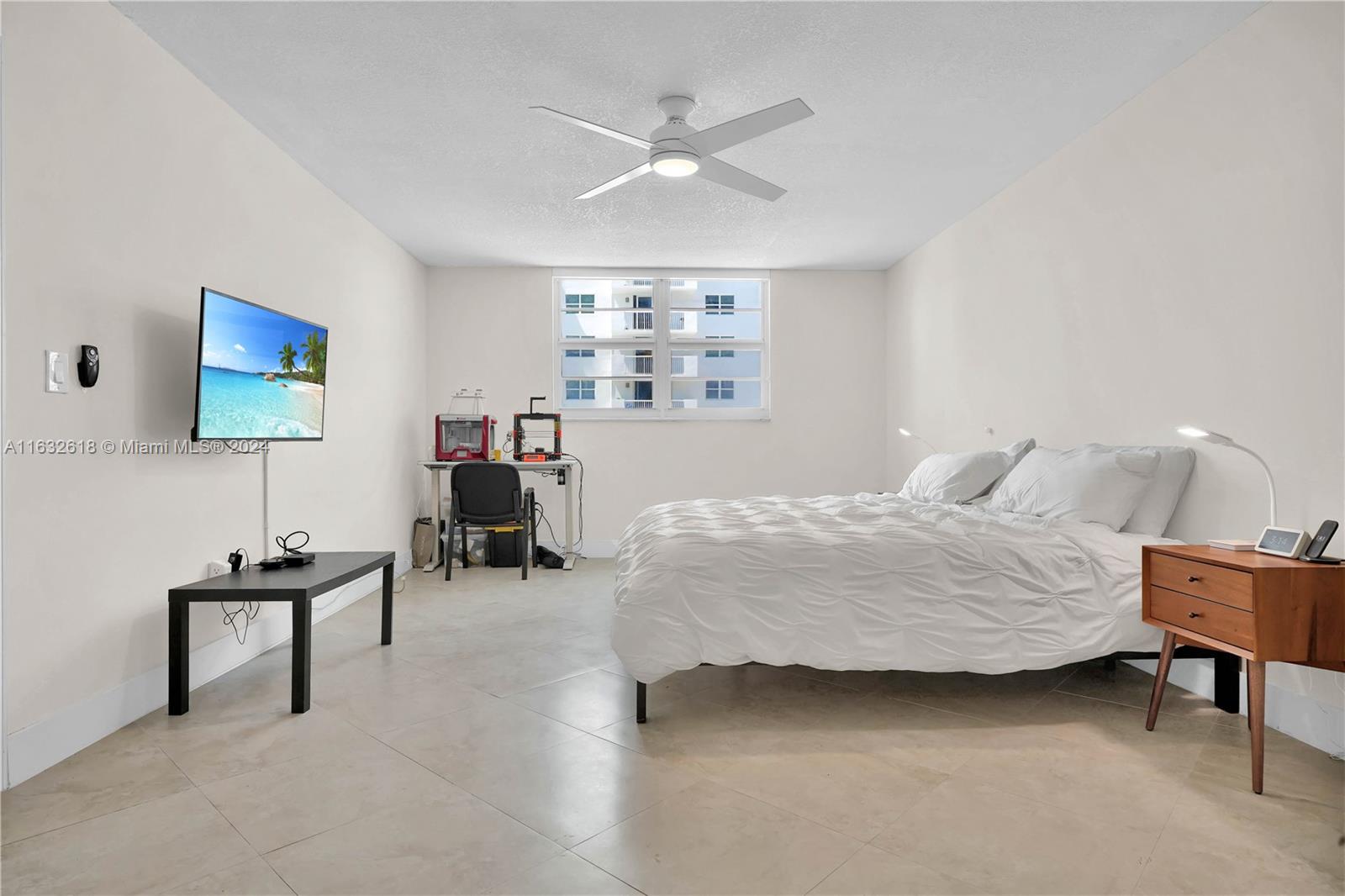 WELLINGTON TOWERS CONDO - Residential