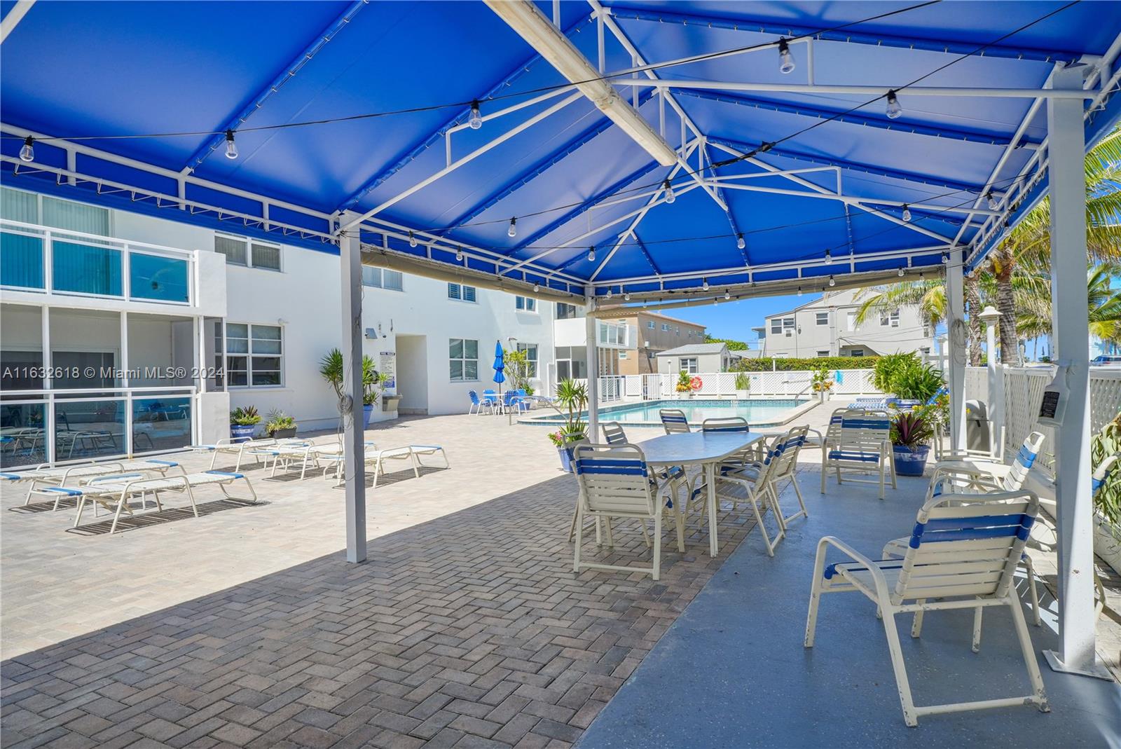 WELLINGTON TOWERS CONDO - Residential