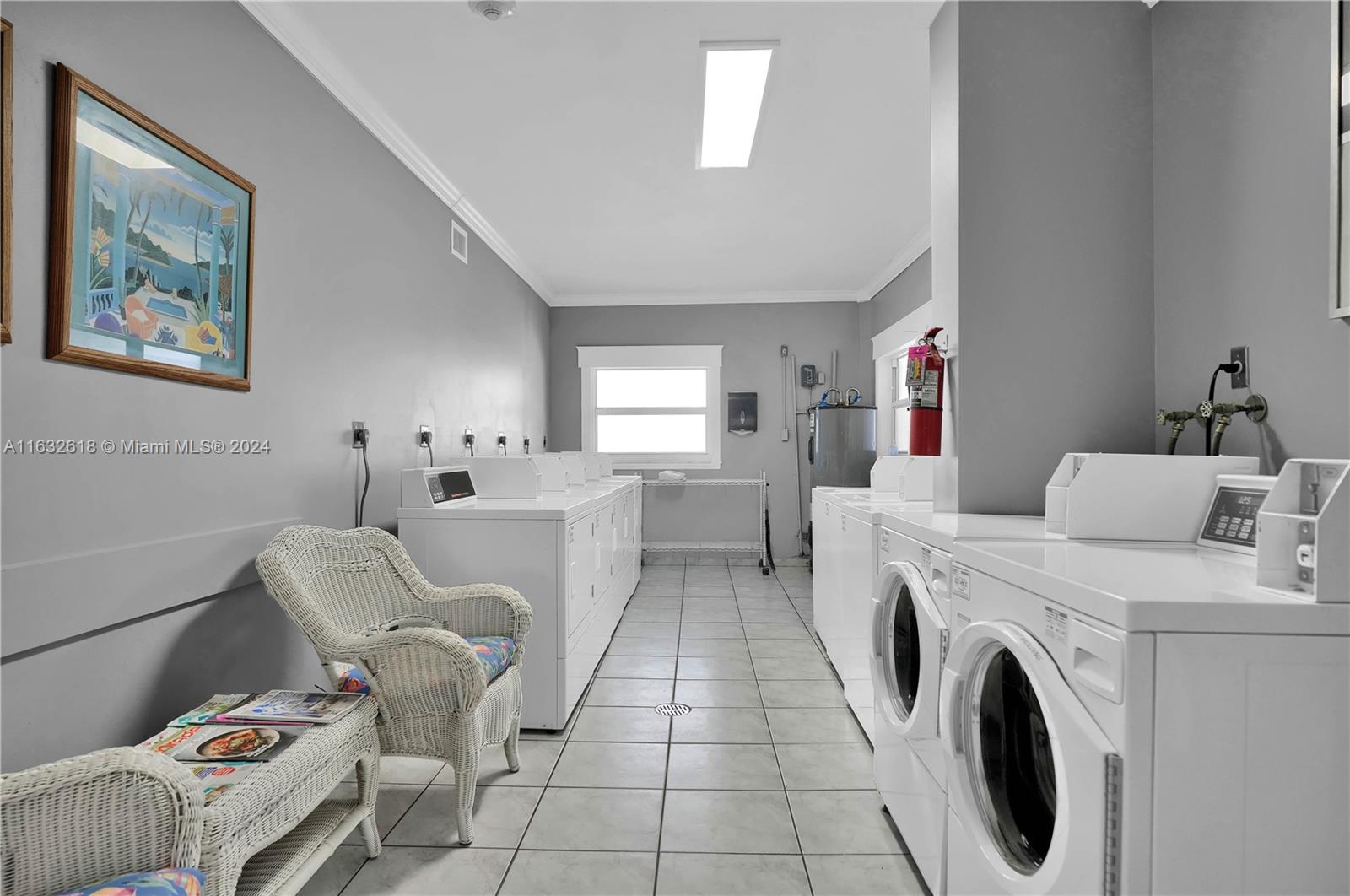 WELLINGTON TOWERS CONDO - Residential