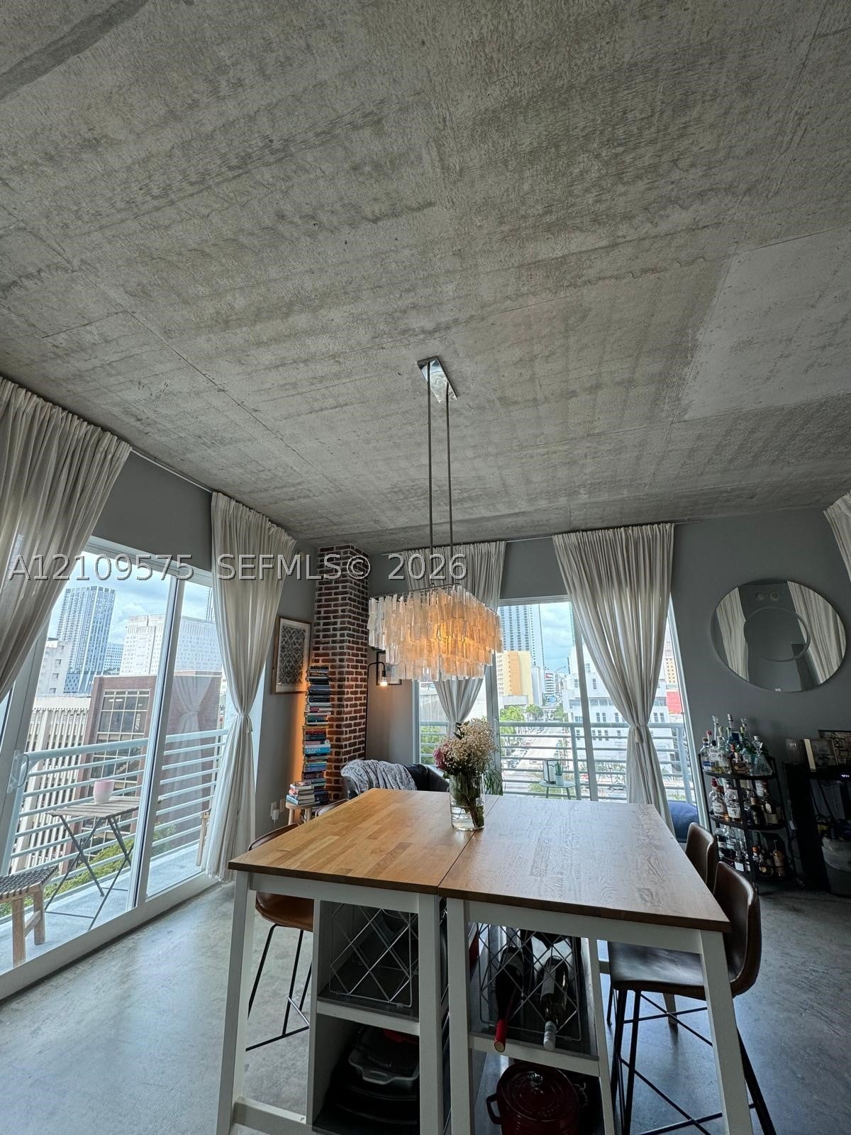133 NE 2nd Ave 713