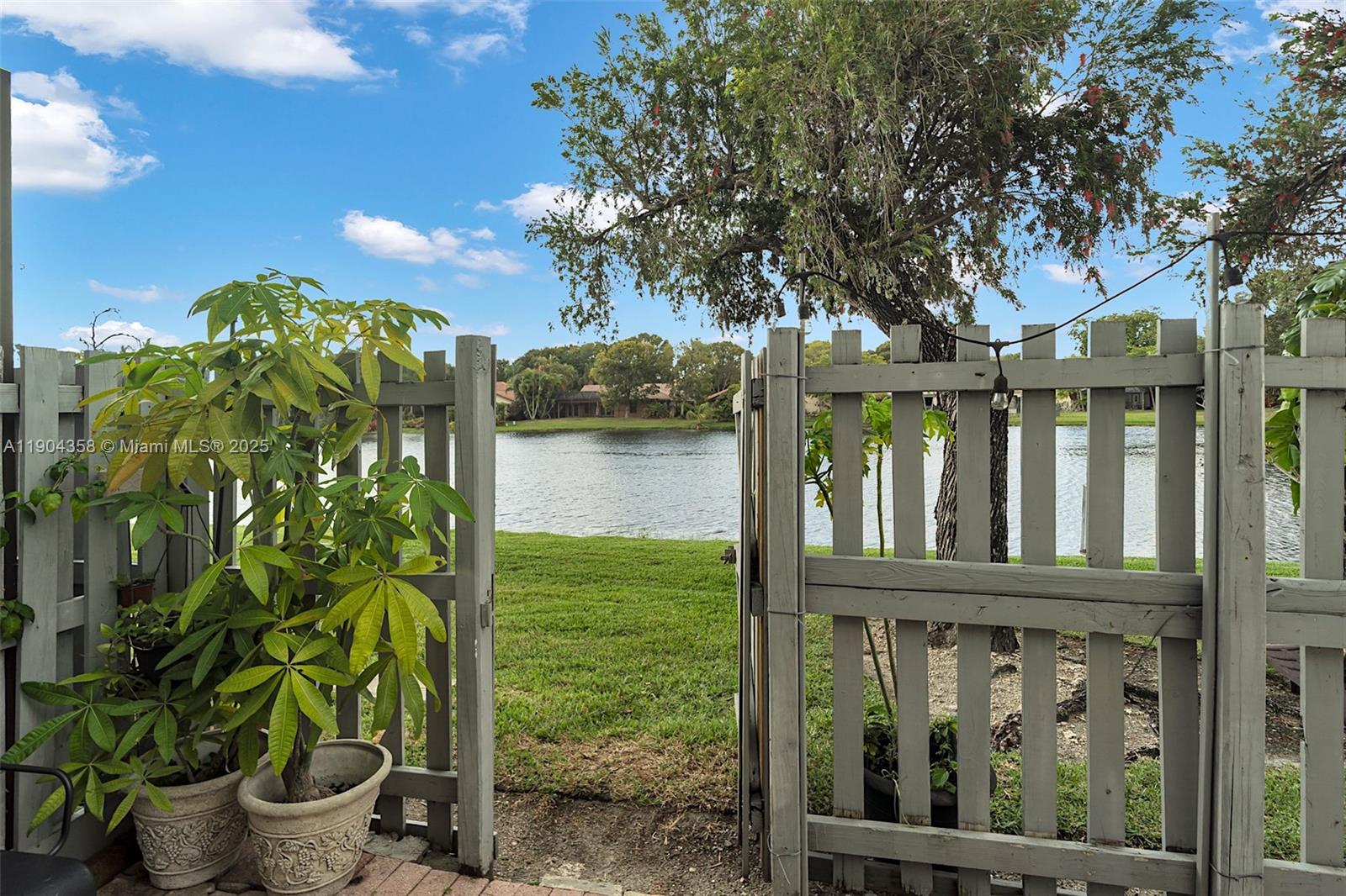 Country Isles - Residential