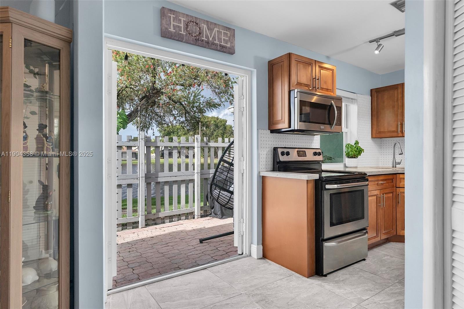 Country Isles - Residential