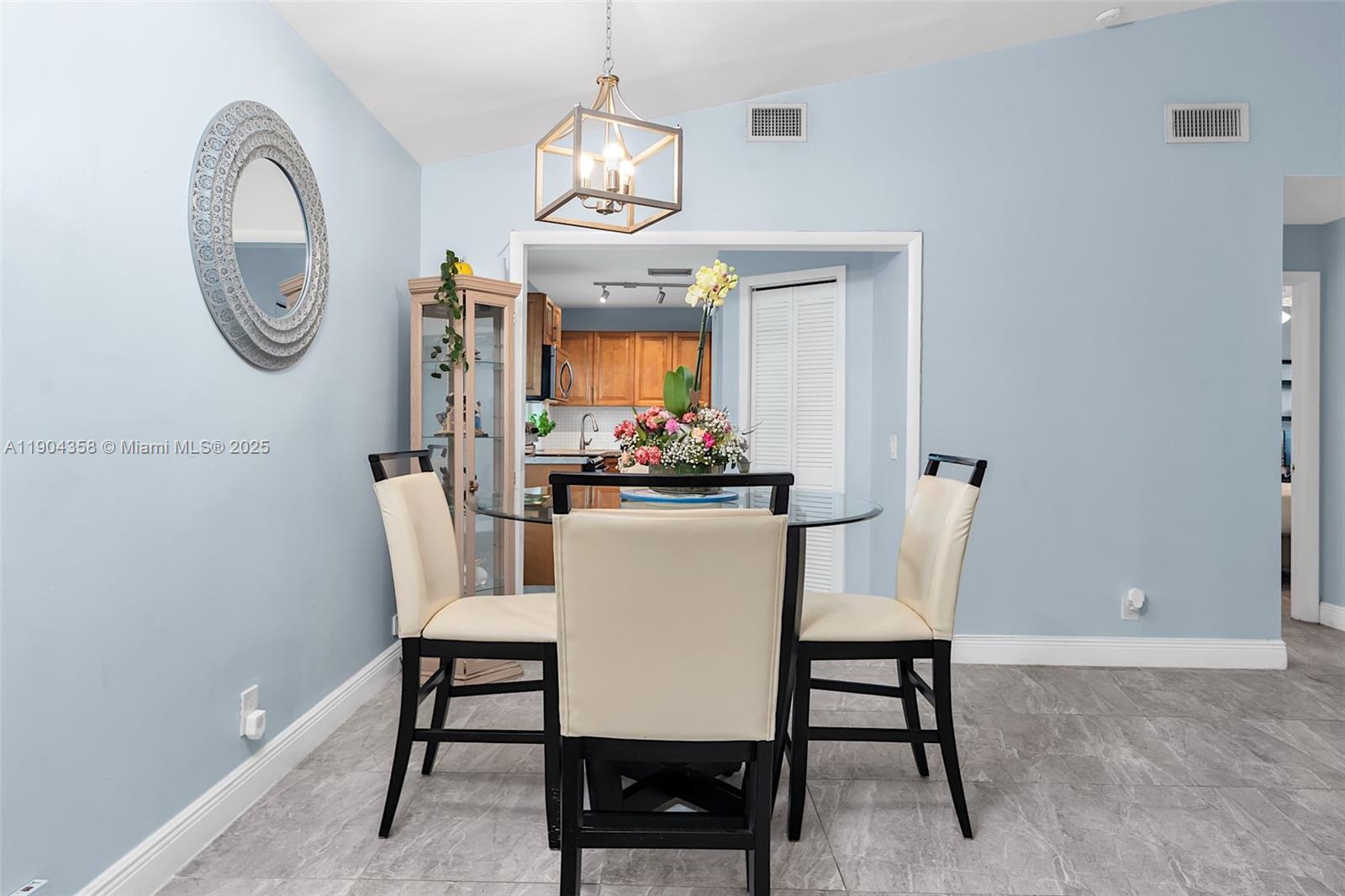 Country Isles - Residential