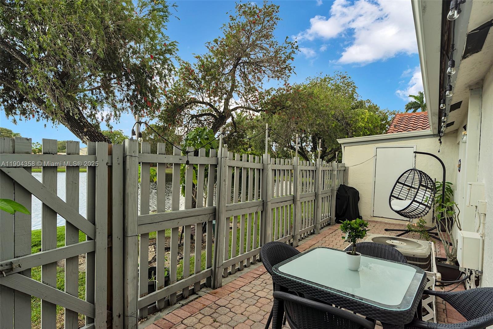 Country Isles - Residential