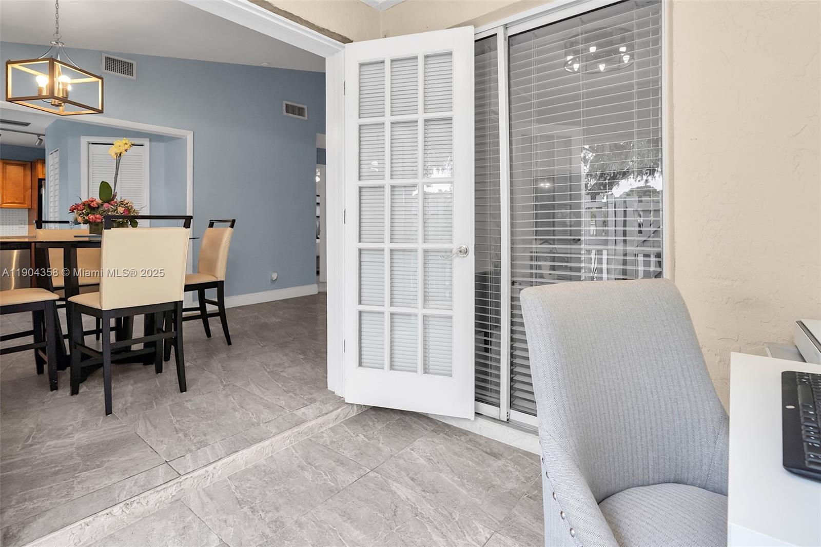 Country Isles - Residential