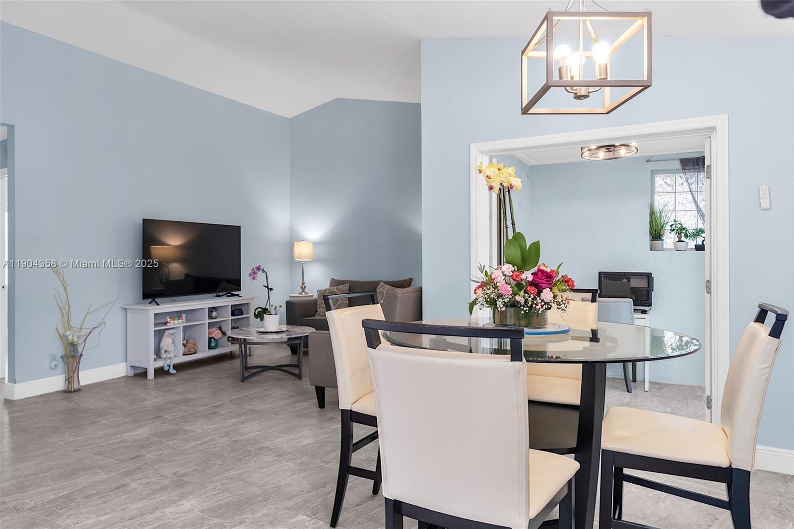 Country Isles - Residential