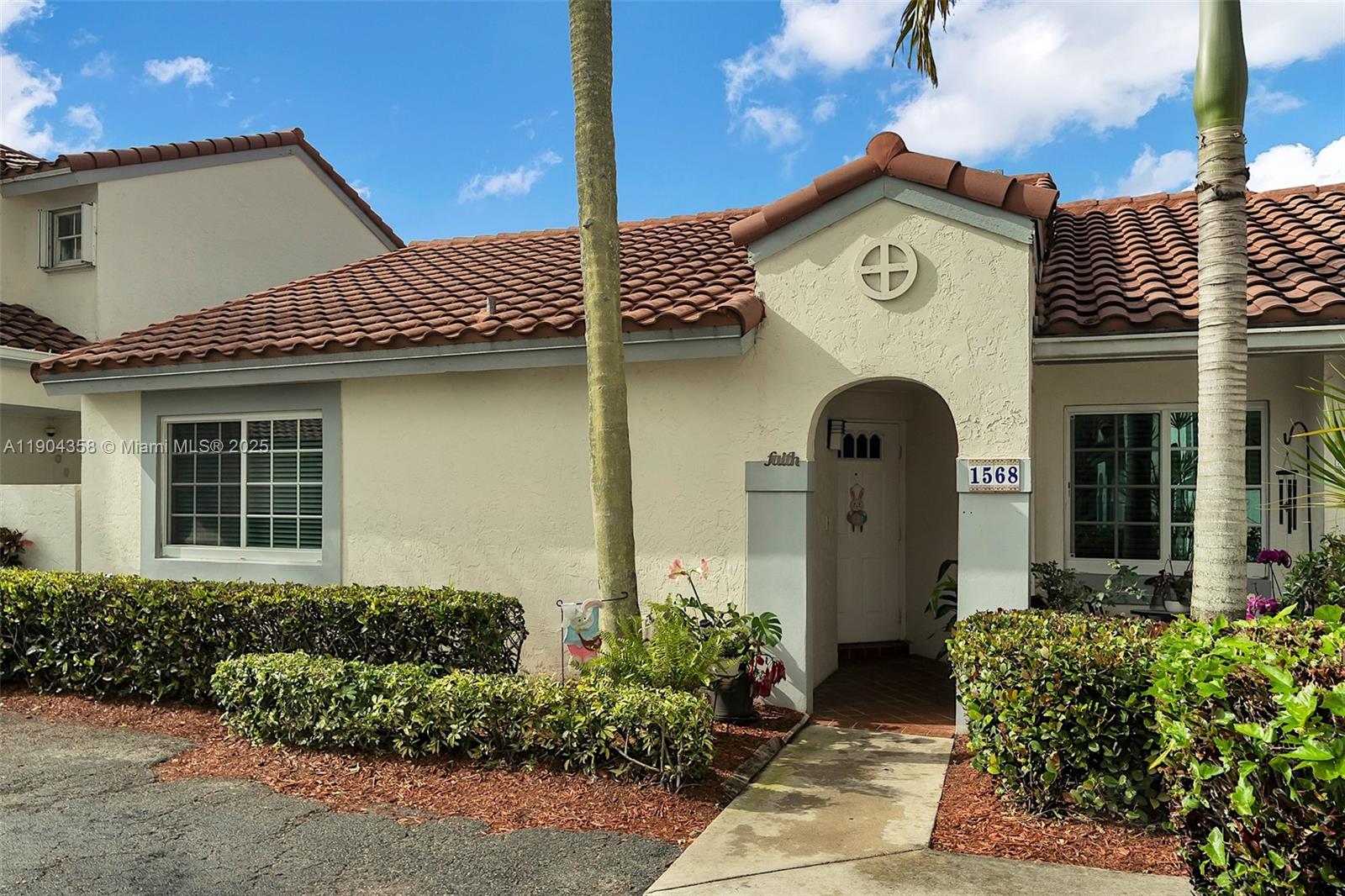 1568 Springside Dr 1568