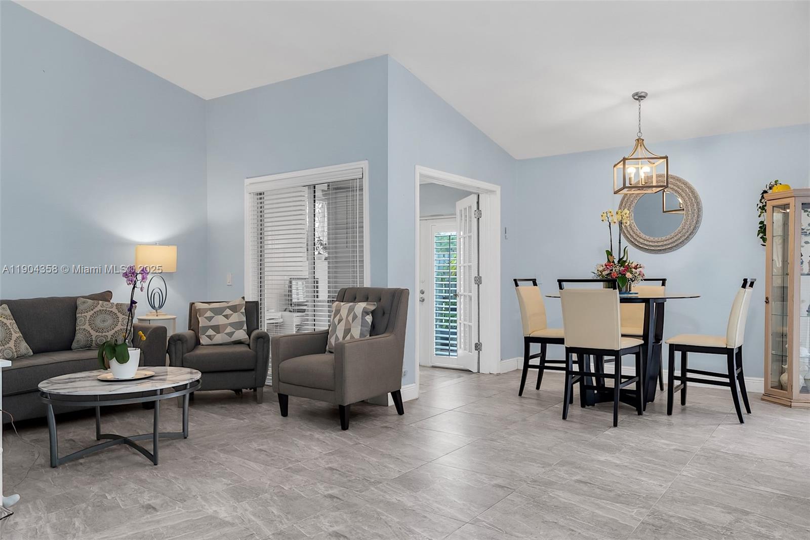 Country Isles - Residential