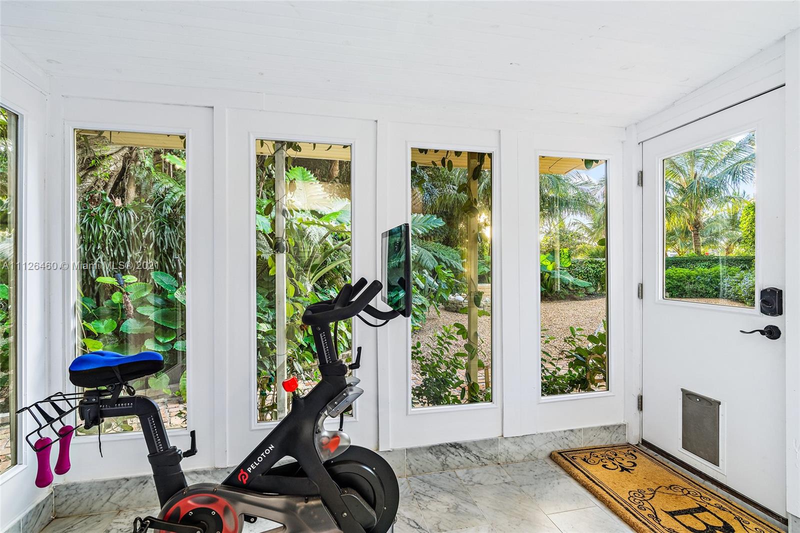 JUPITER ISLAND - Residential