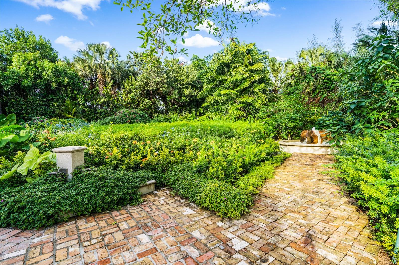 JUPITER ISLAND - Residential