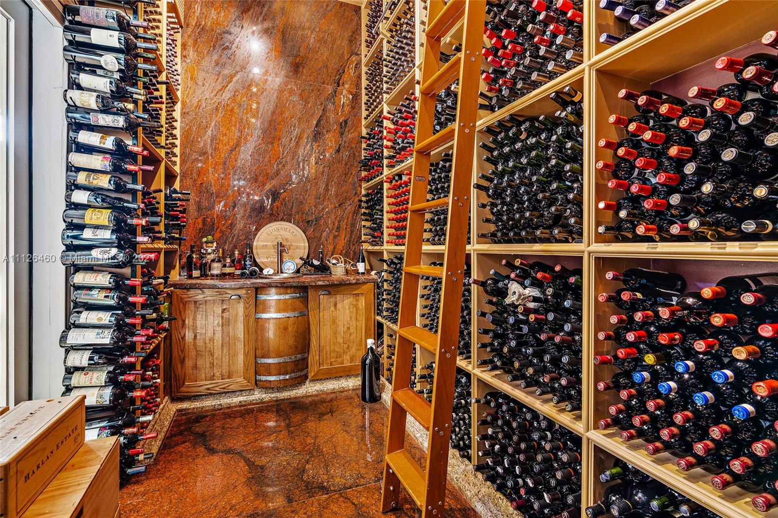 JUPITER ISLAND - Residential