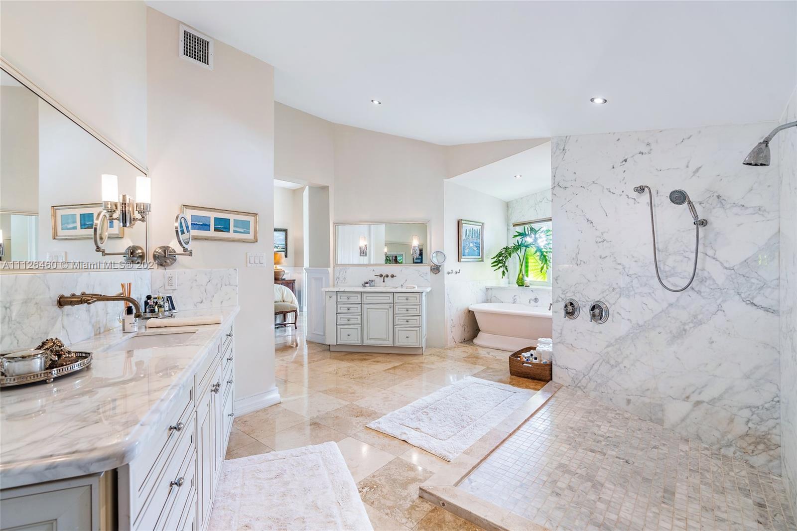 JUPITER ISLAND - Residential