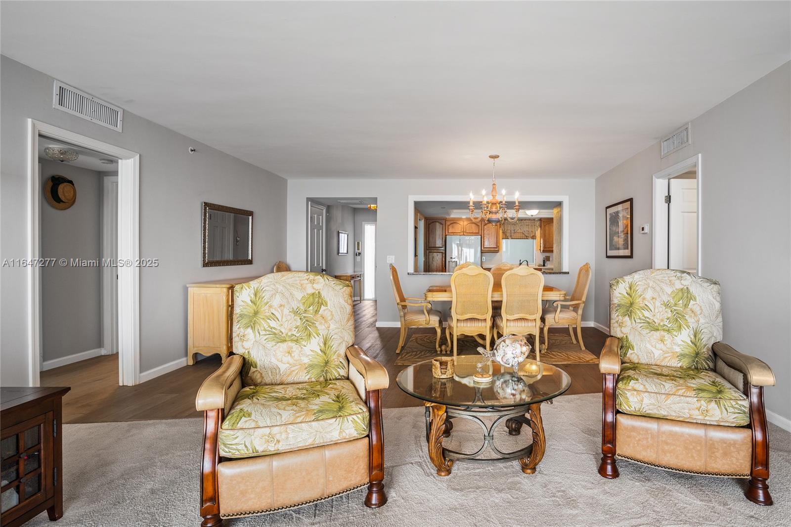 TEQUESTA TOWERS CONDO - Residential